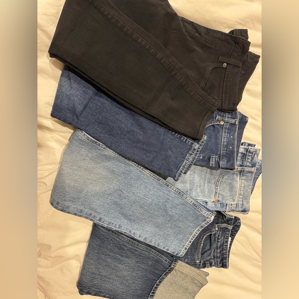 Men's Black and Blue Jeans